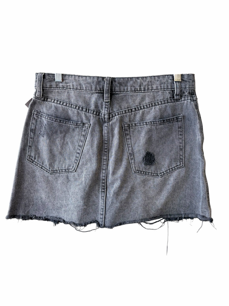 WE THE FREE Size 6 SKIRT W