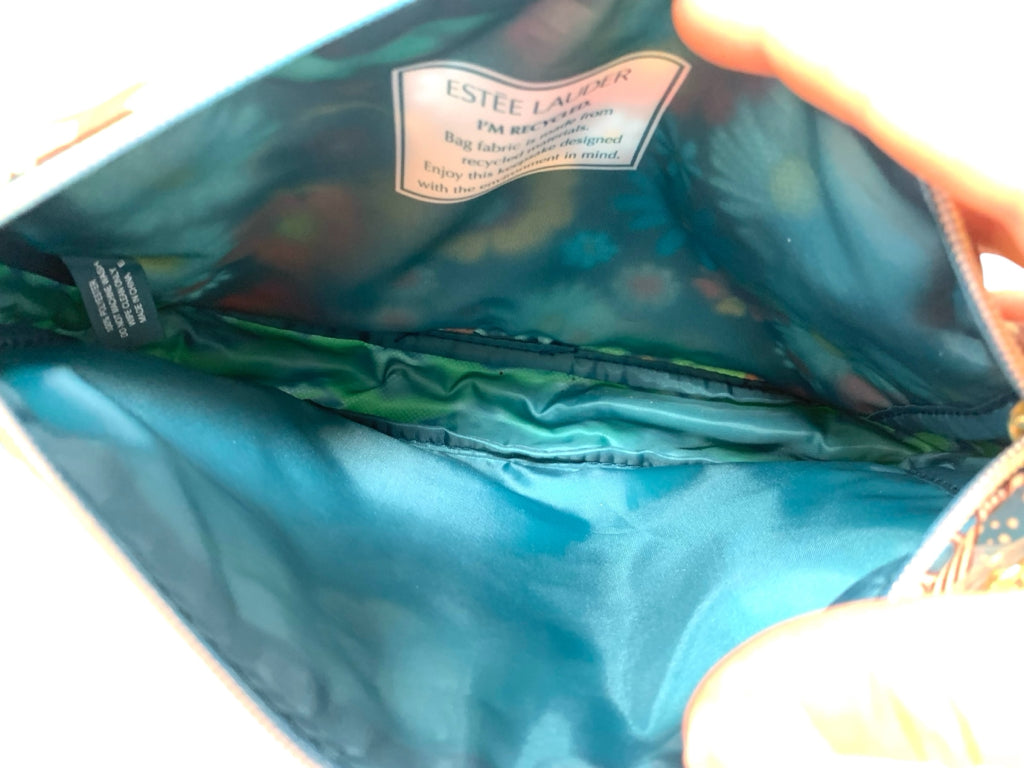 ESTEE LAUDER  medium MAKEUP BAG