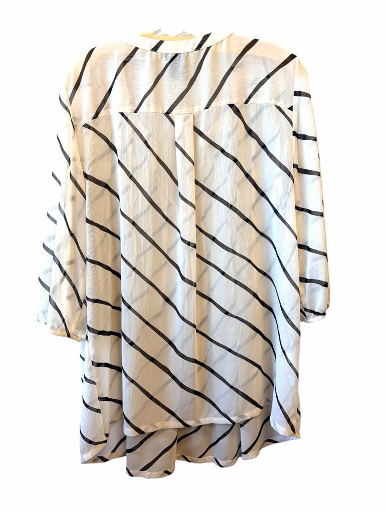ANN TAYLOR Size large TOP  W