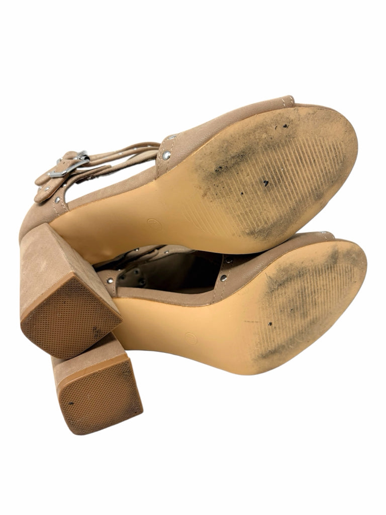 BAMBOO Size 7.5 HEEL W