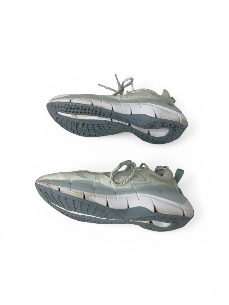 REEBOK Size 7.5 SNEAKERS W