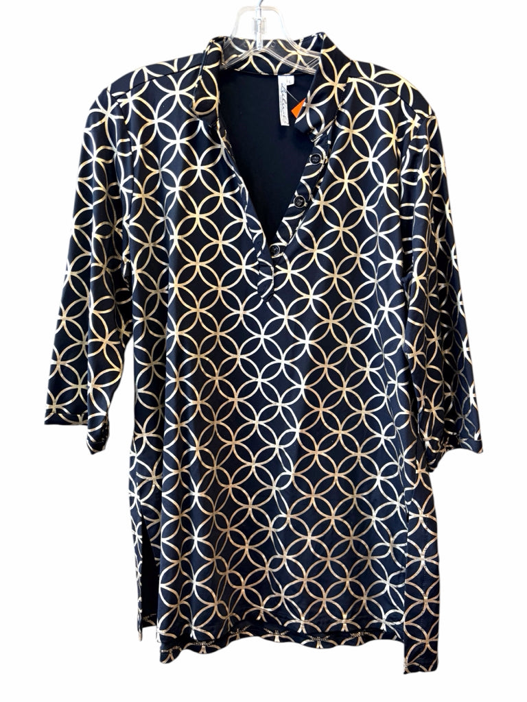 LULU B Size large TOP  W