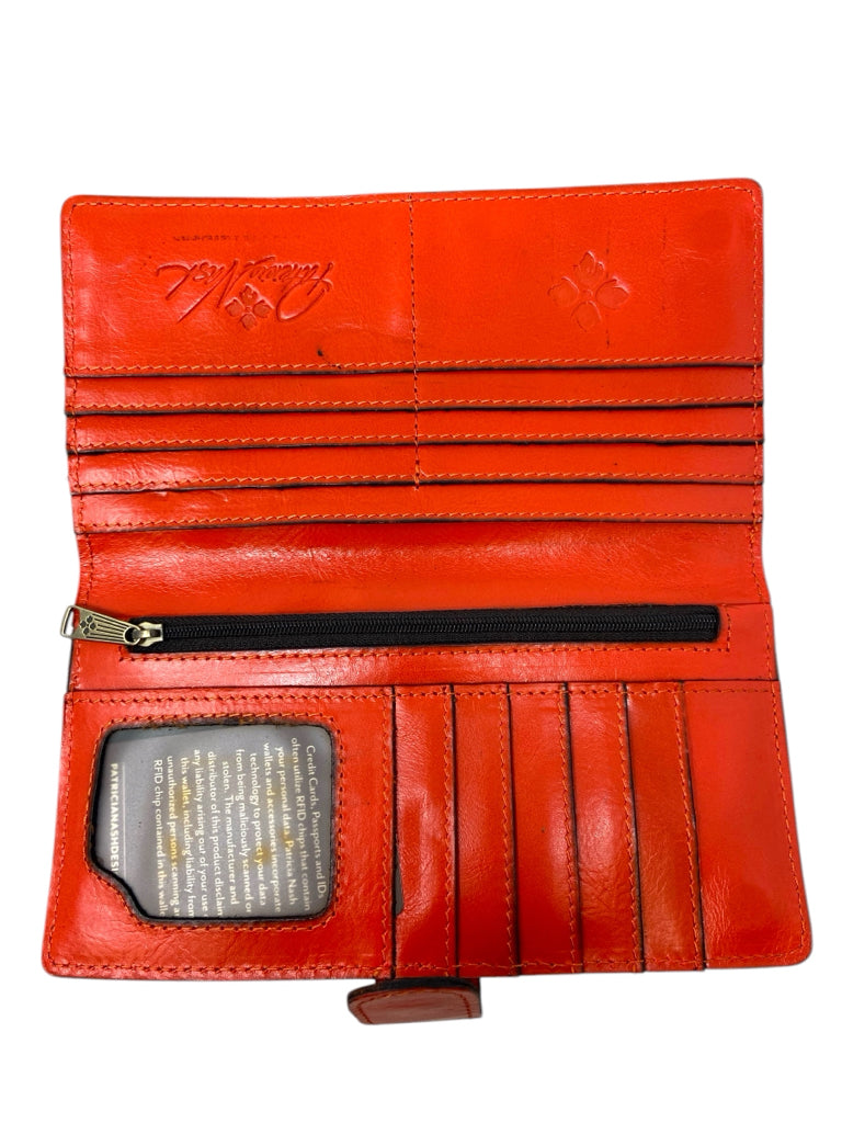 PATRICIA NASH Size NEW! WRISTLET