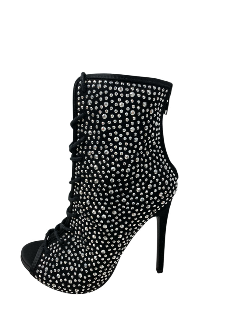 SHOEDAZZLE  6 BOOTIE W