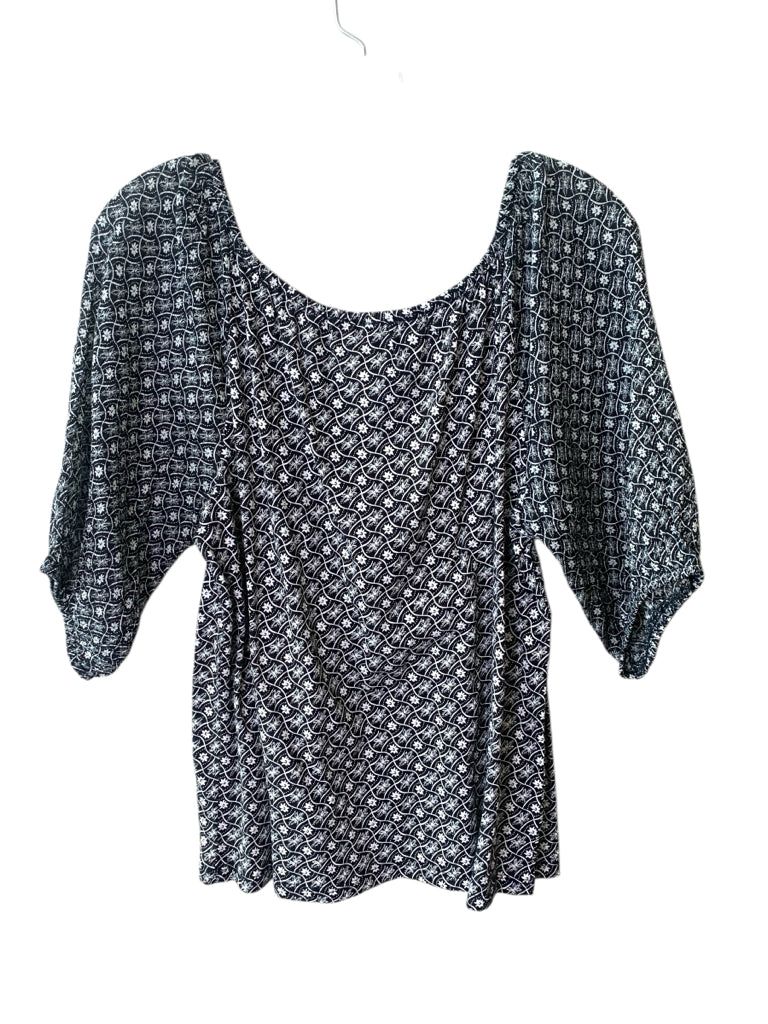 AT LOFT  small TOP W