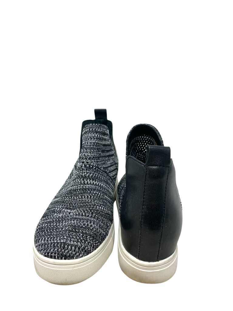 CHELSEA & VIOLET  6.5 BOOTIE W