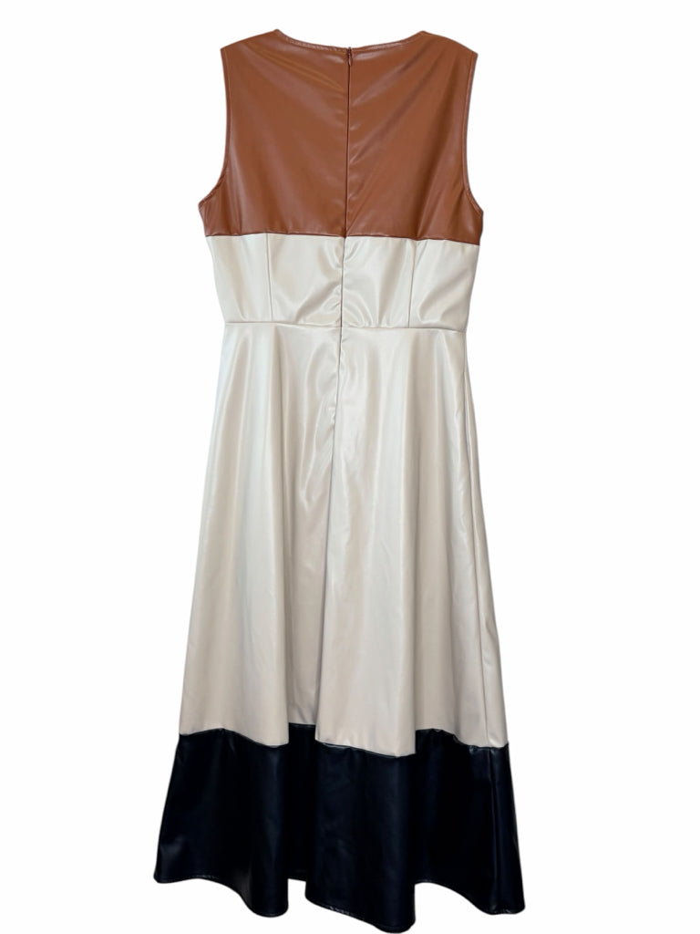 STRUT & BOLT Size medium DRESS  W