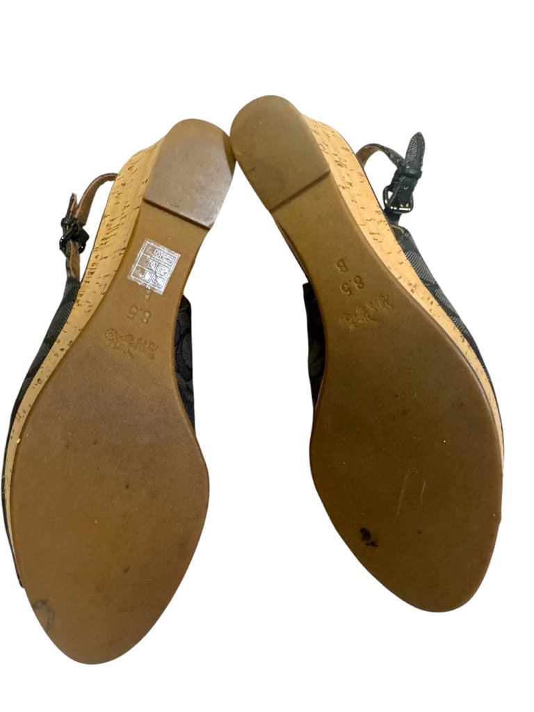 COACH Size 8.5 HEEL W