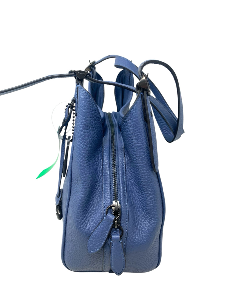 COACH  medium PURSE W