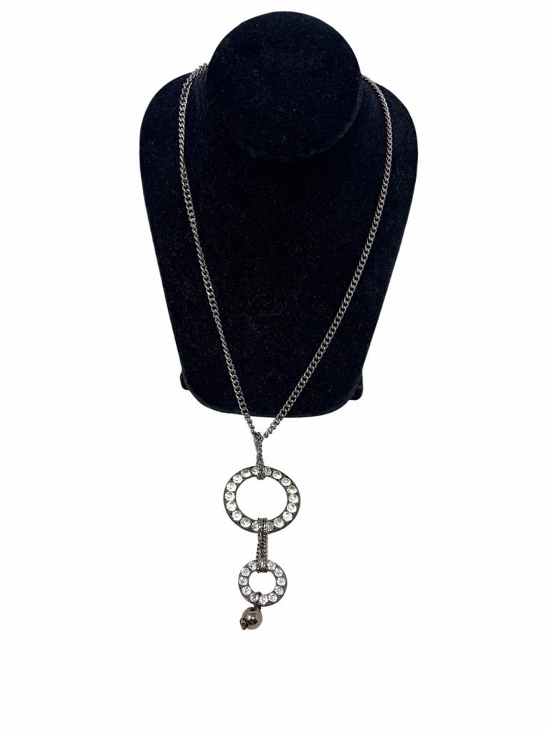 NECKLACE W