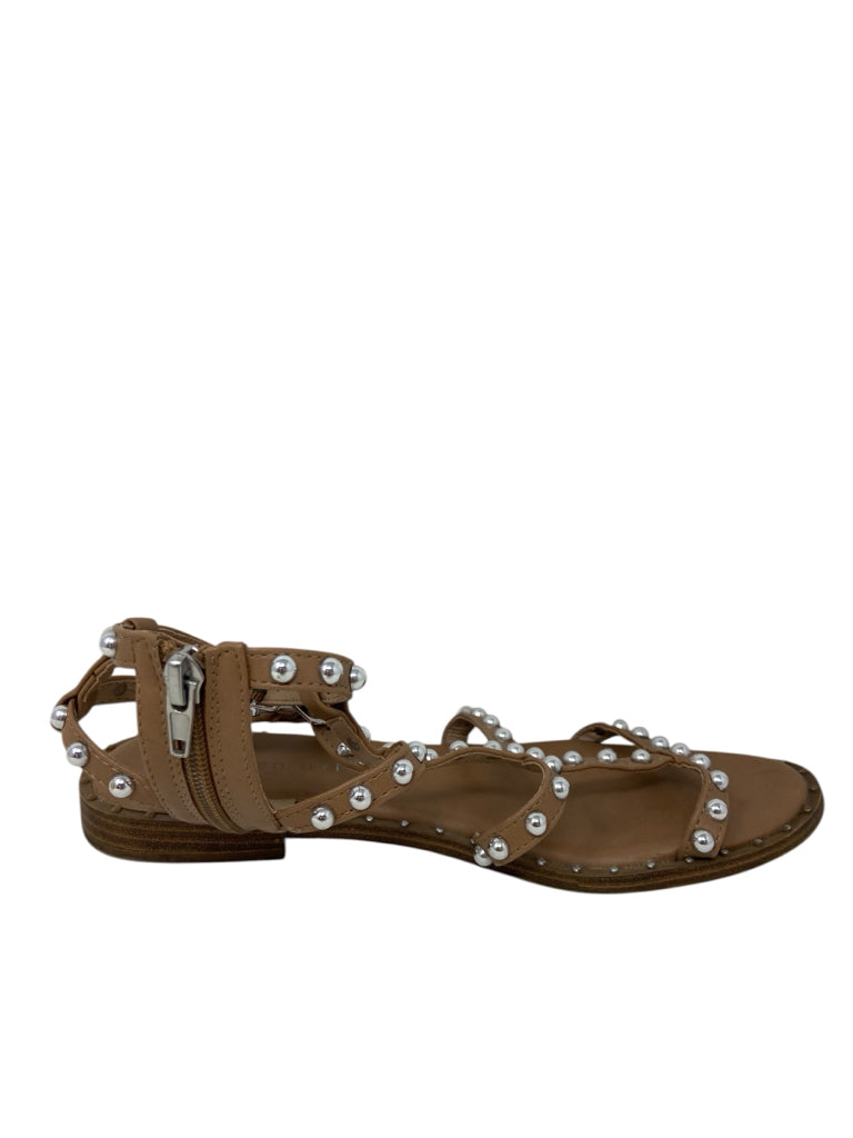 MADDEN GIRL Size 8 SANDALS W