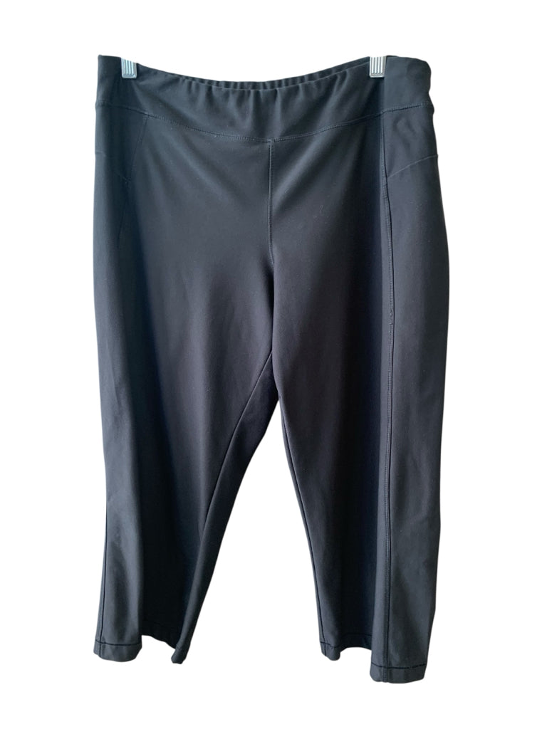 LL BEAN Size medium CROP W