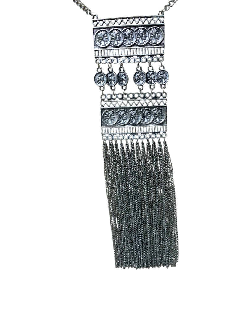 NECKLACE W