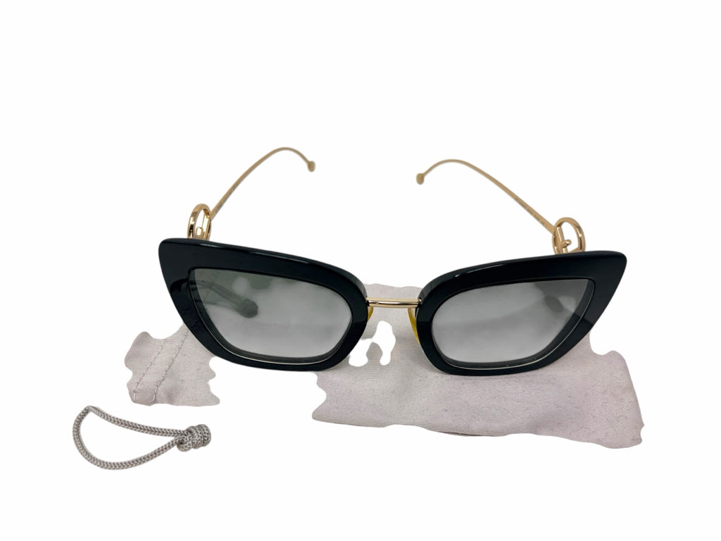 FENDI Size OSFM SUNGLASSES