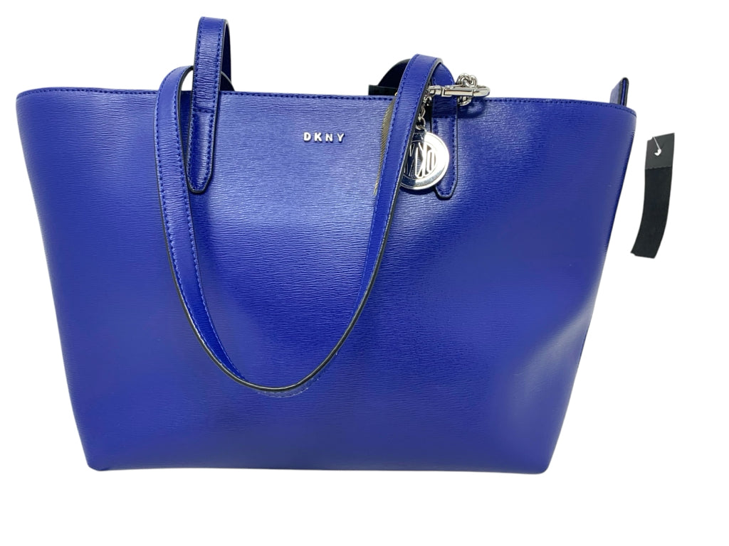 DKNY  medium PURSE W