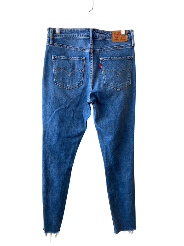 LEVI Size 6 JEANS W