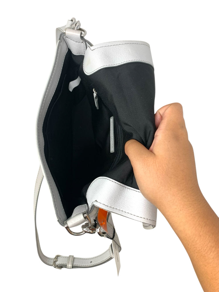 MARC JACOBS  NEW! CROSSBODY W