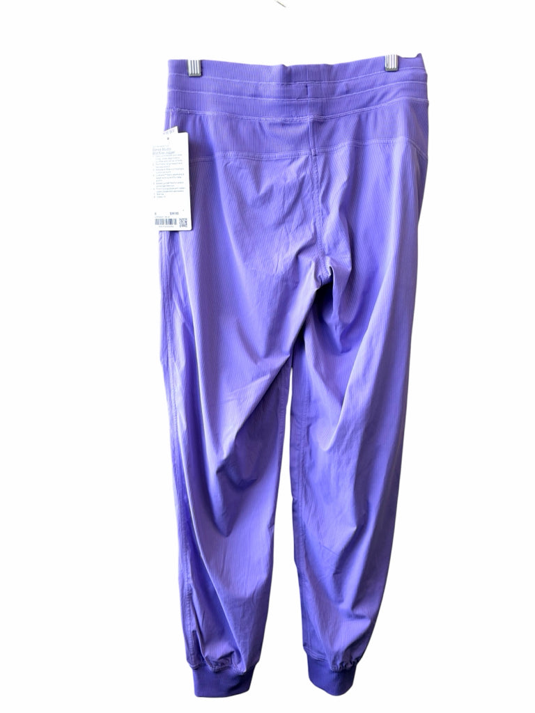 LULULEMON Size small GYM W