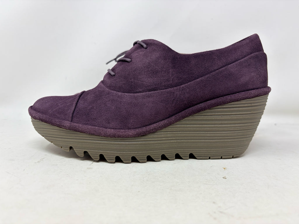 FLY LONDON Size 7.5 WEDGE W