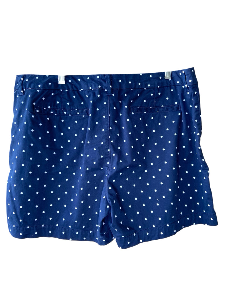 STYLE Size 18 SHORT W