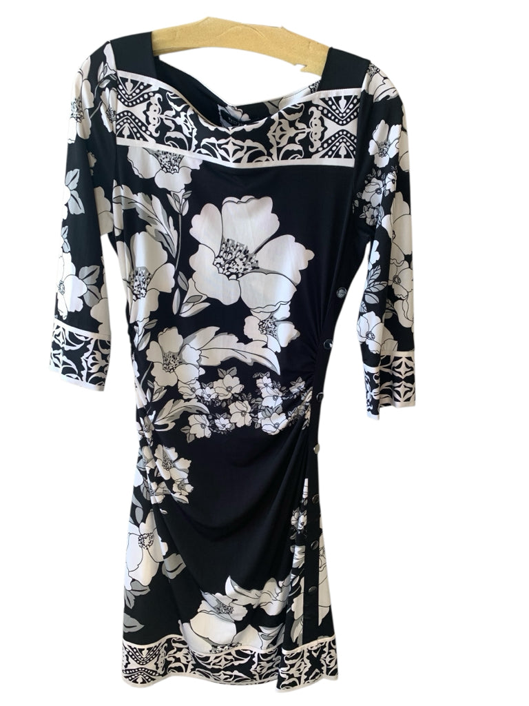 WHITE HOUSE BLACK MARKET  small DRESS  W
