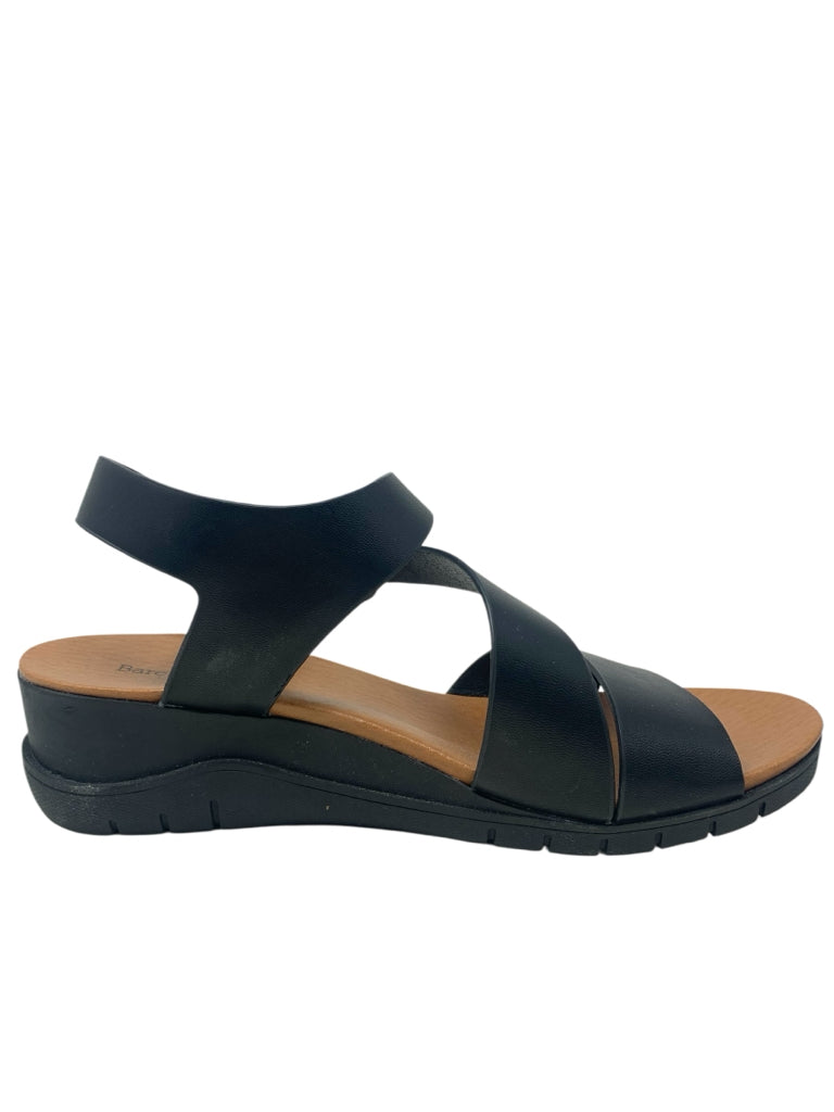 BARETRAPS  8 SANDALS W