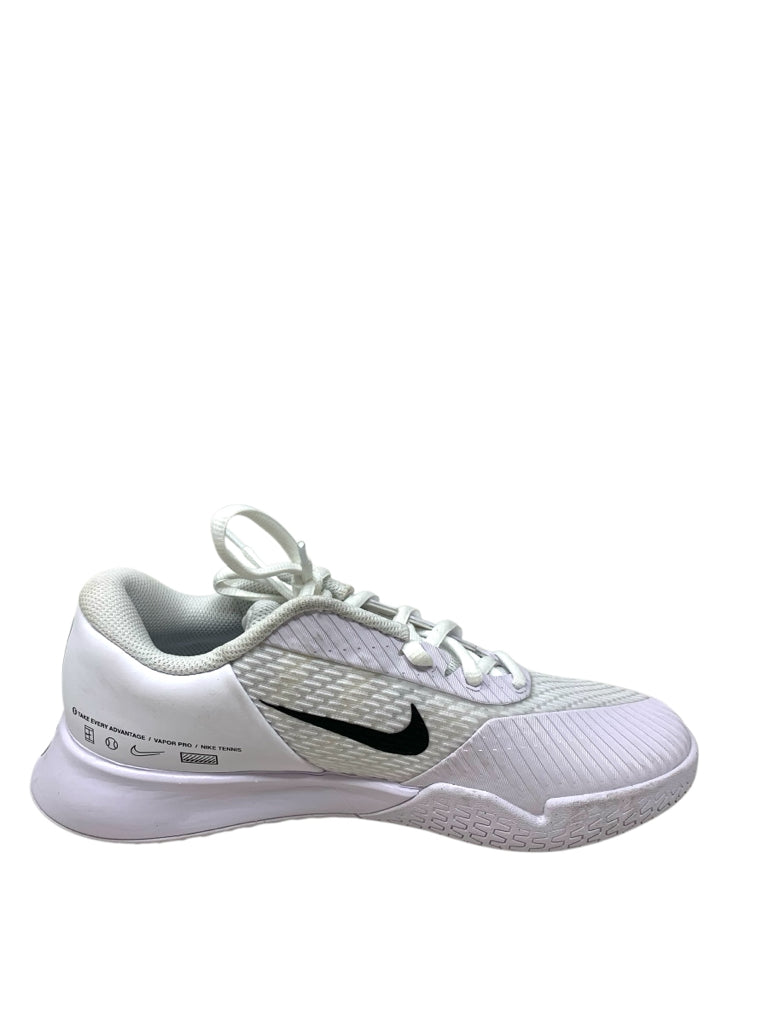 NIKE  7.5 SNEAKERS W
