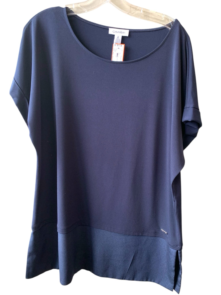 CALVIN KLEIN  large TOP  W