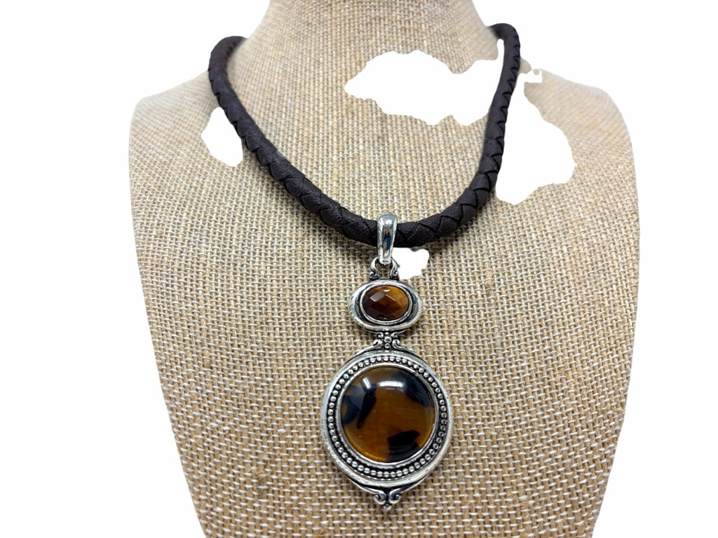 NECKLACE W