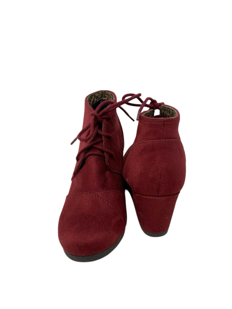 CITY CLASSIFIED  7 WEDGE W