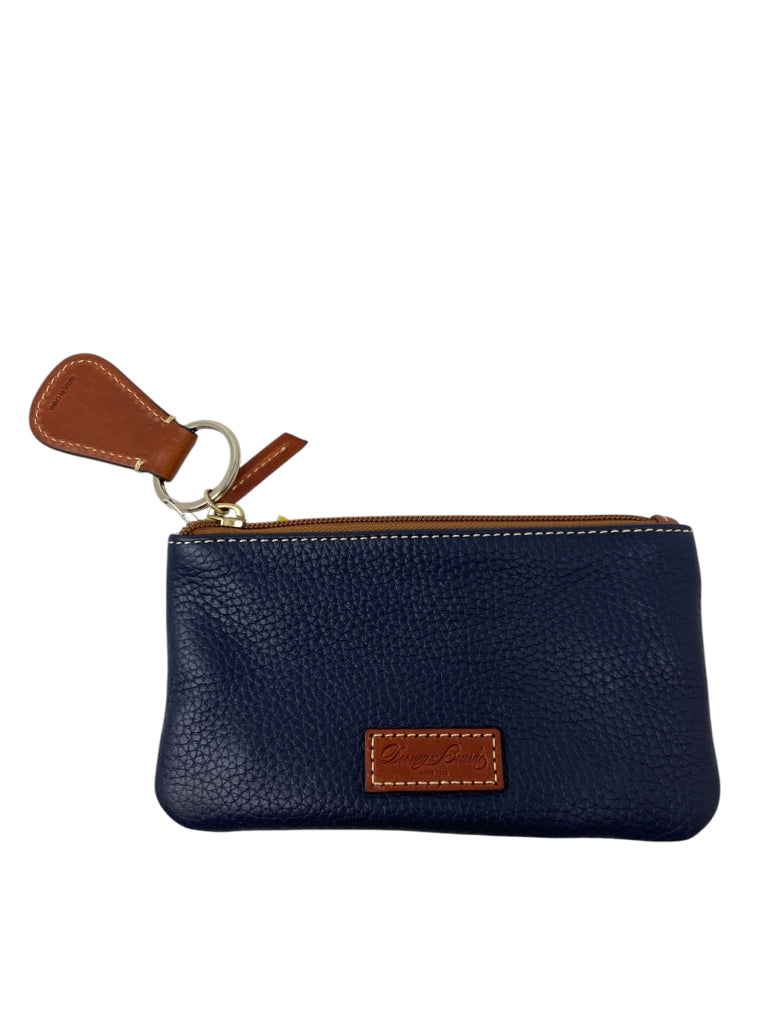 DOONEY & BOURKE Size medium CASE