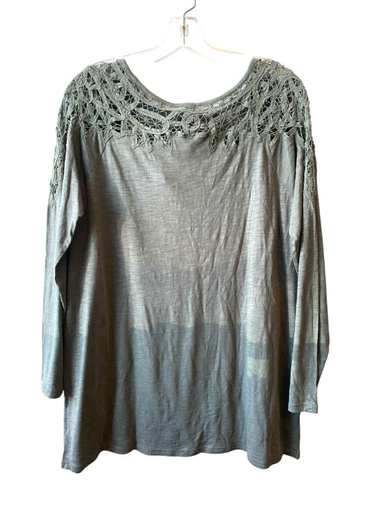 J JILL  medium TOP  W