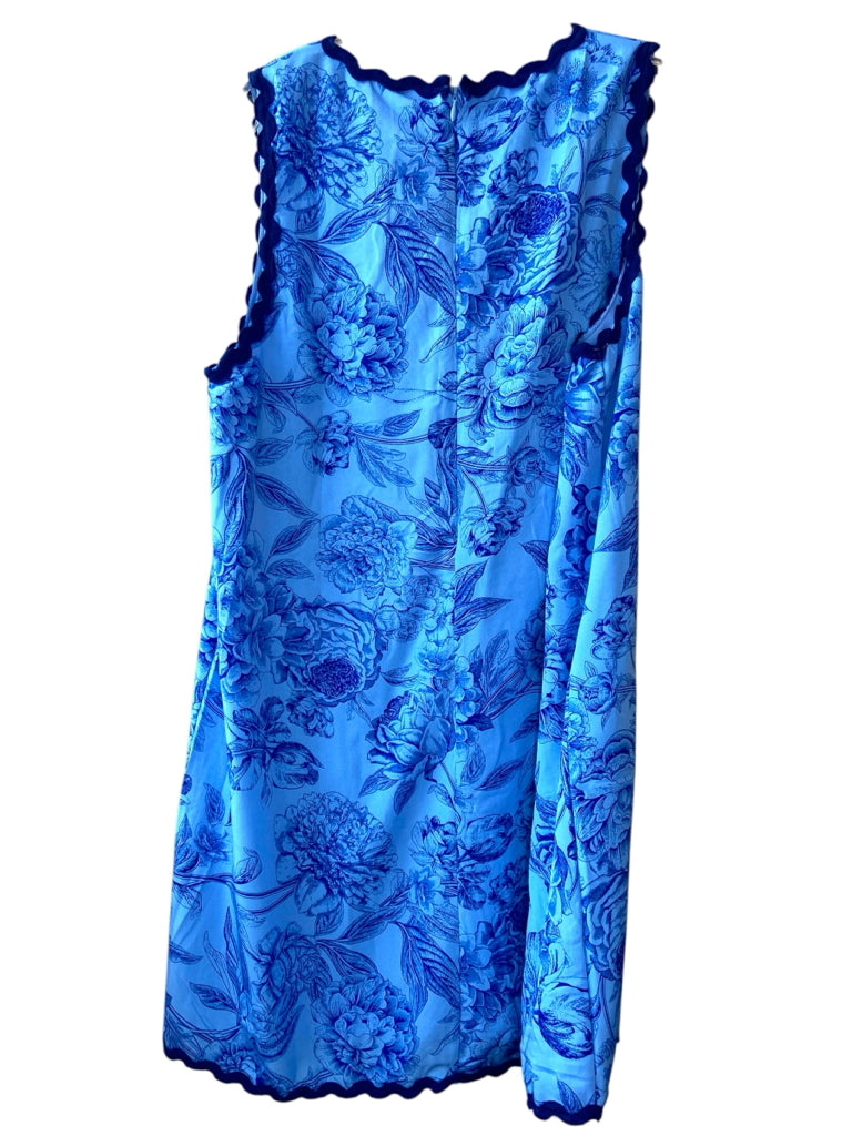 TCEC Size large DRESS W