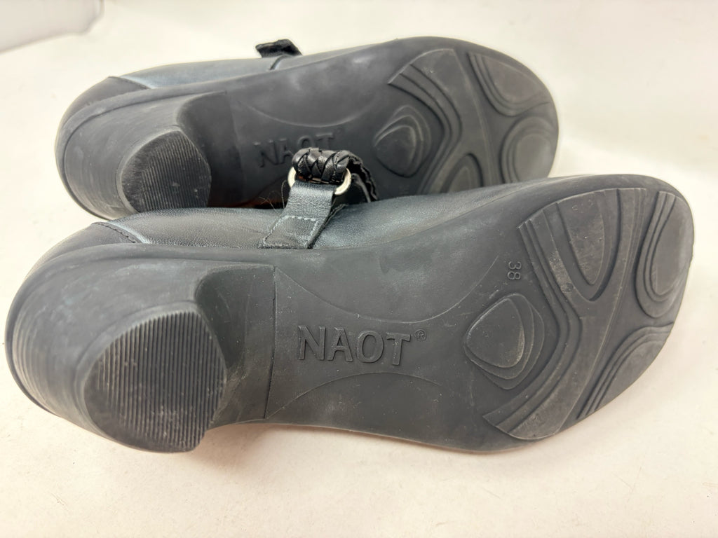 NAOT Size 7.5 HEEL W