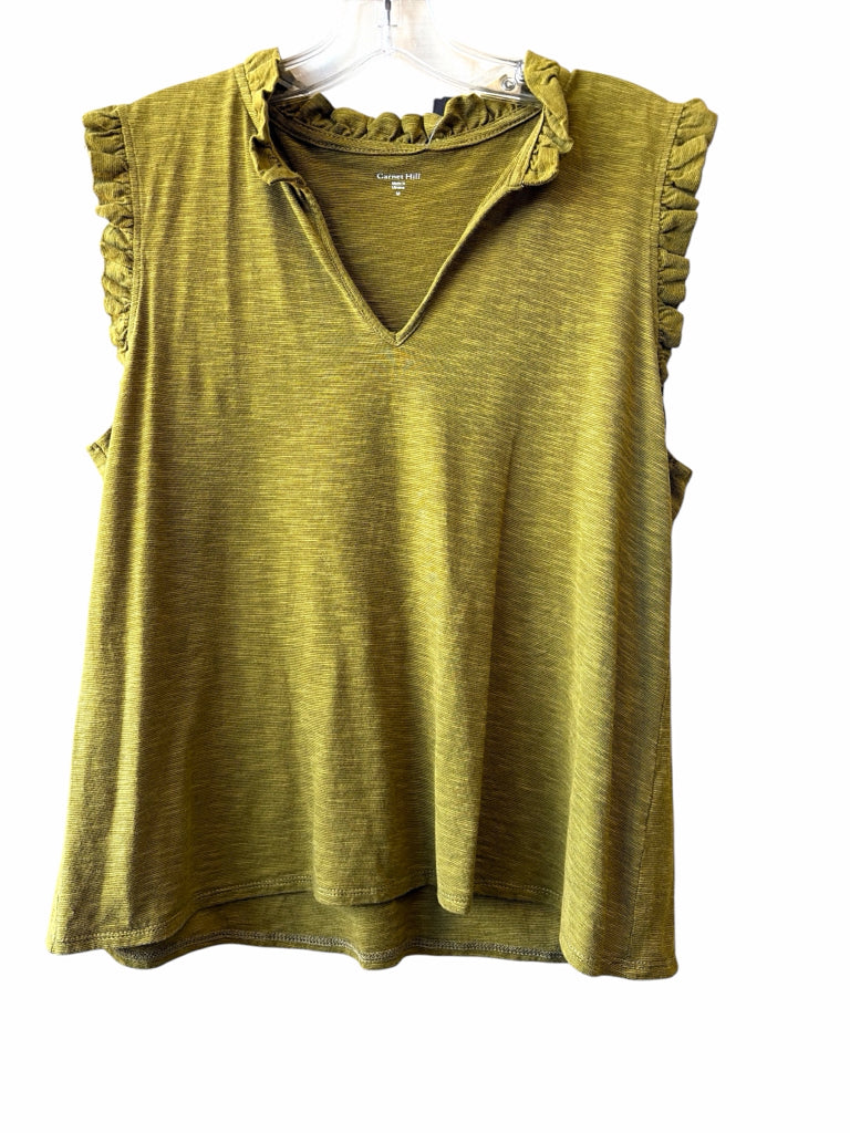GARNET HILL Size medium TOP W