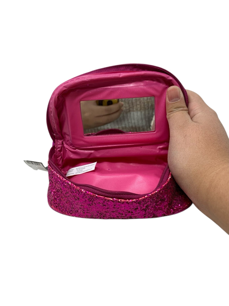 Size small MAKEUP BAG