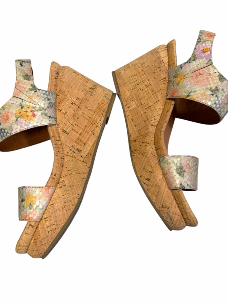 GENTLE SOULS Size 9 WEDGE W
