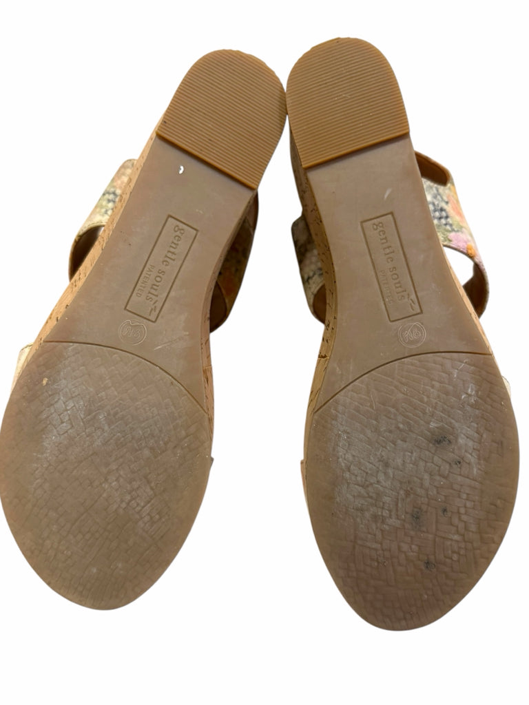 GENTLE SOULS Size 9 WEDGE W