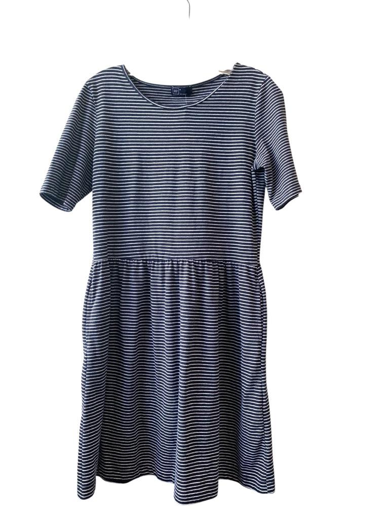 GAP  medium DRESS W