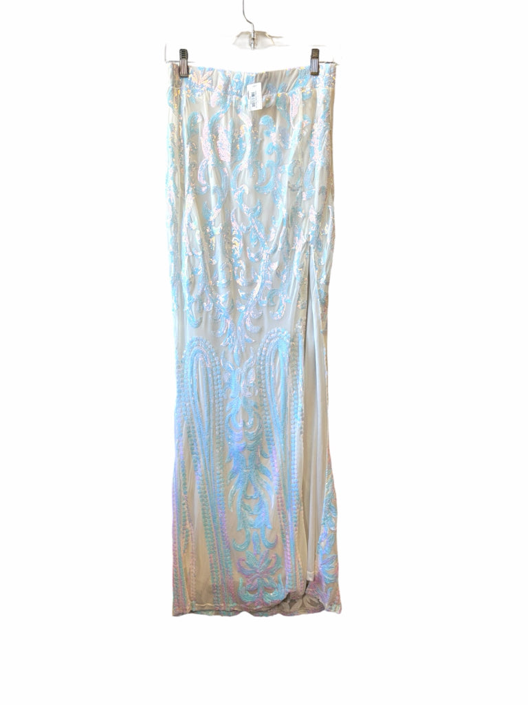 L & B Size small SKIRT W