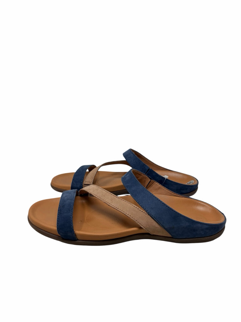 STRIVE Size 9.5 SANDALS W