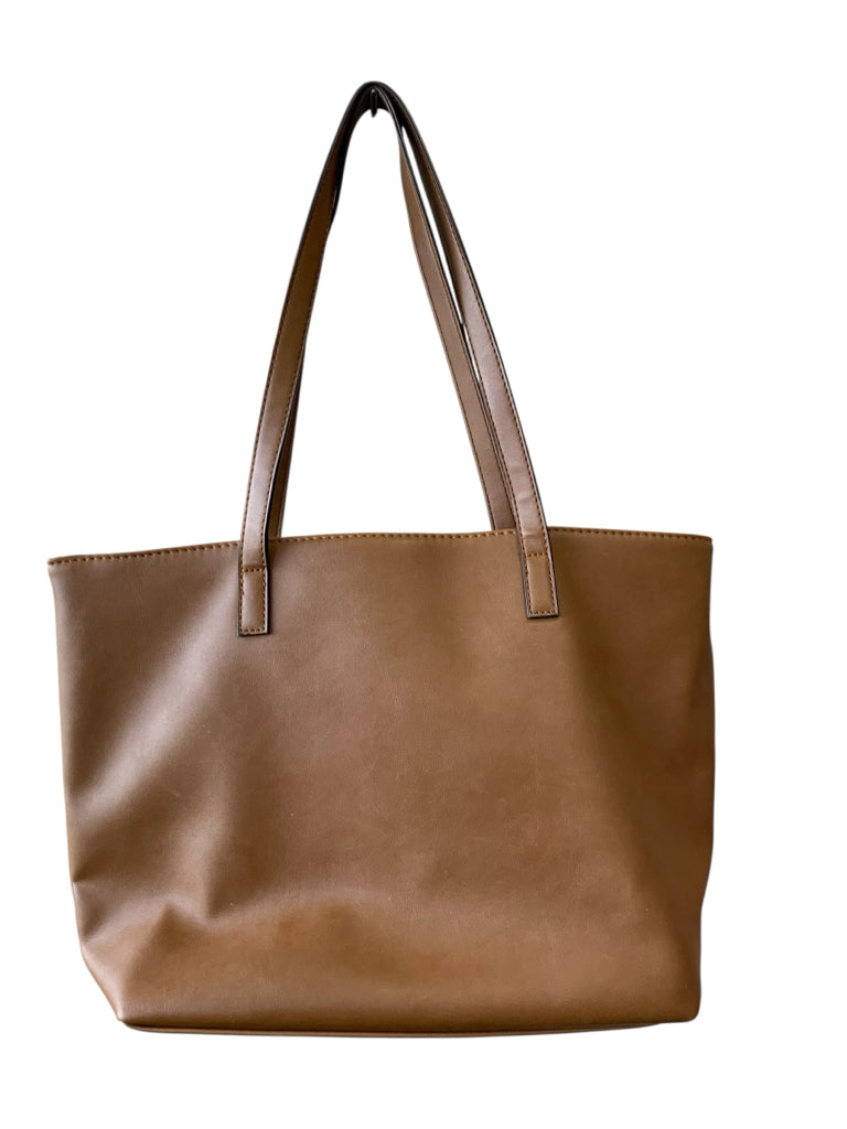 NINE WEST Size medium PURSE W