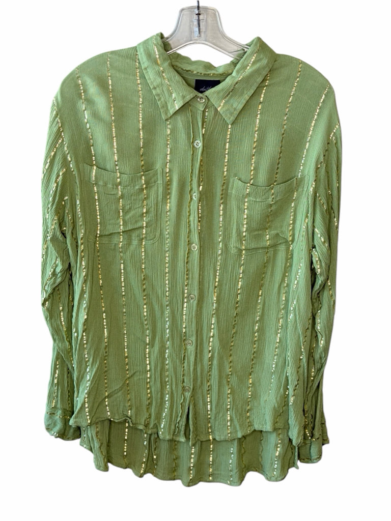 DAYTRIP Size large BLOUSE W
