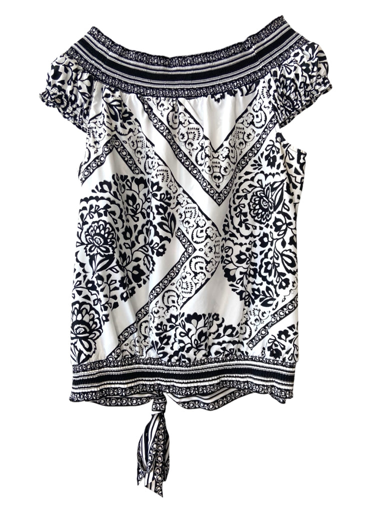 WHITE HOUSE BLACK MARKET Size medium TOP W