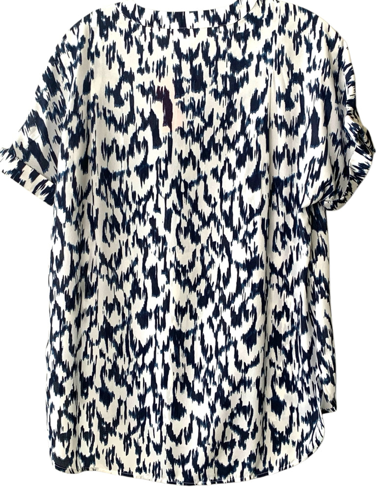 CHICO'S  medium TOP  W