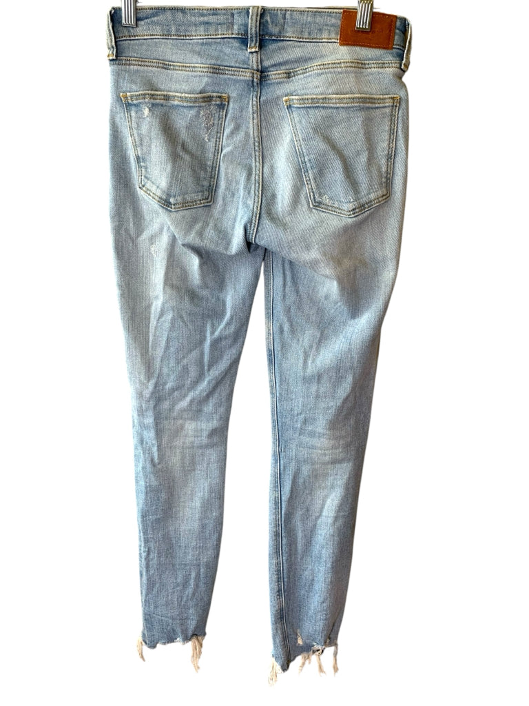 ZARA  4 JEANS W