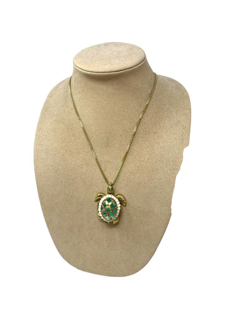 BETSEY JOHNSON NECKLACE W