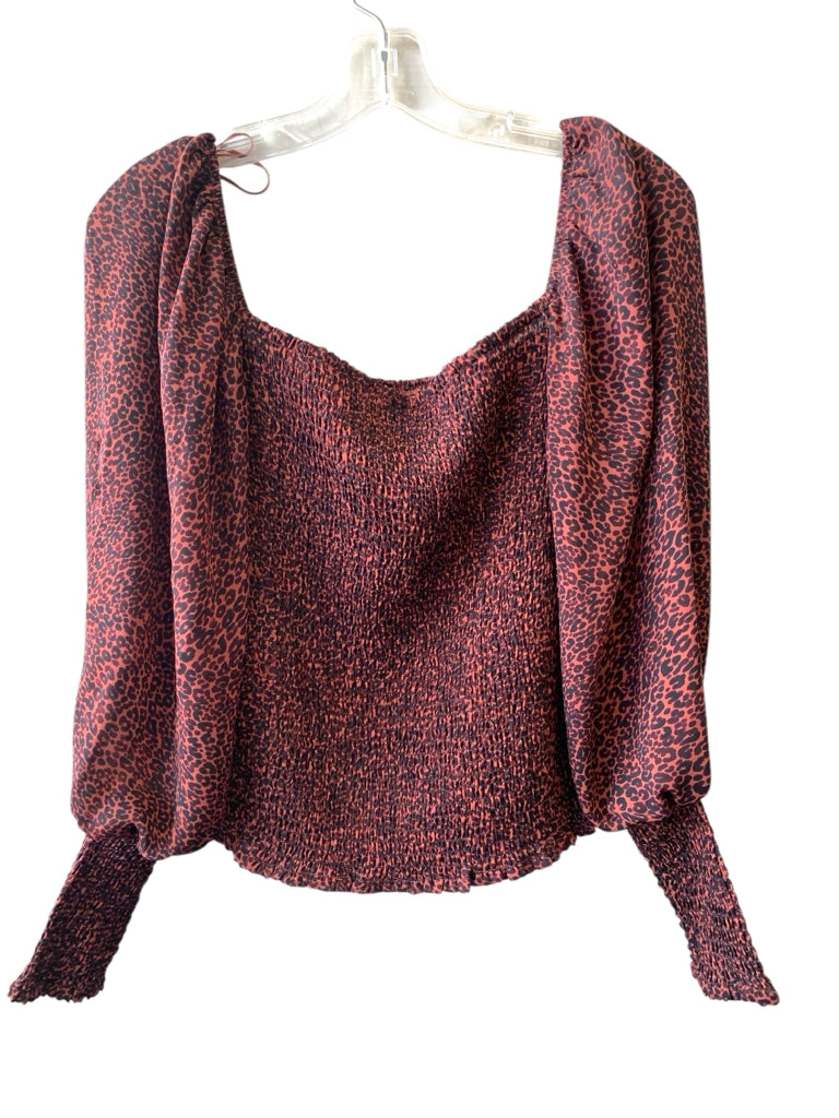 CUPCAKES AND CASHMERE  small TOP W