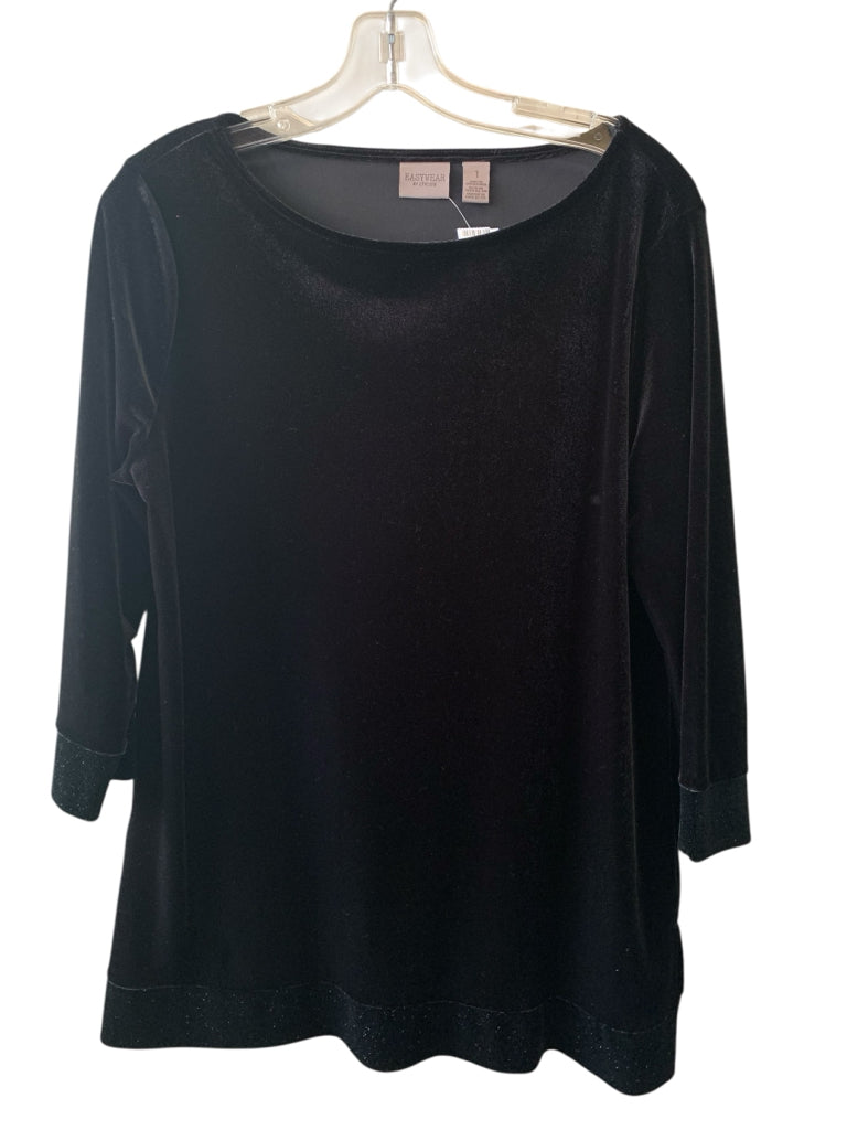 CHICO'S  medium TOP  W