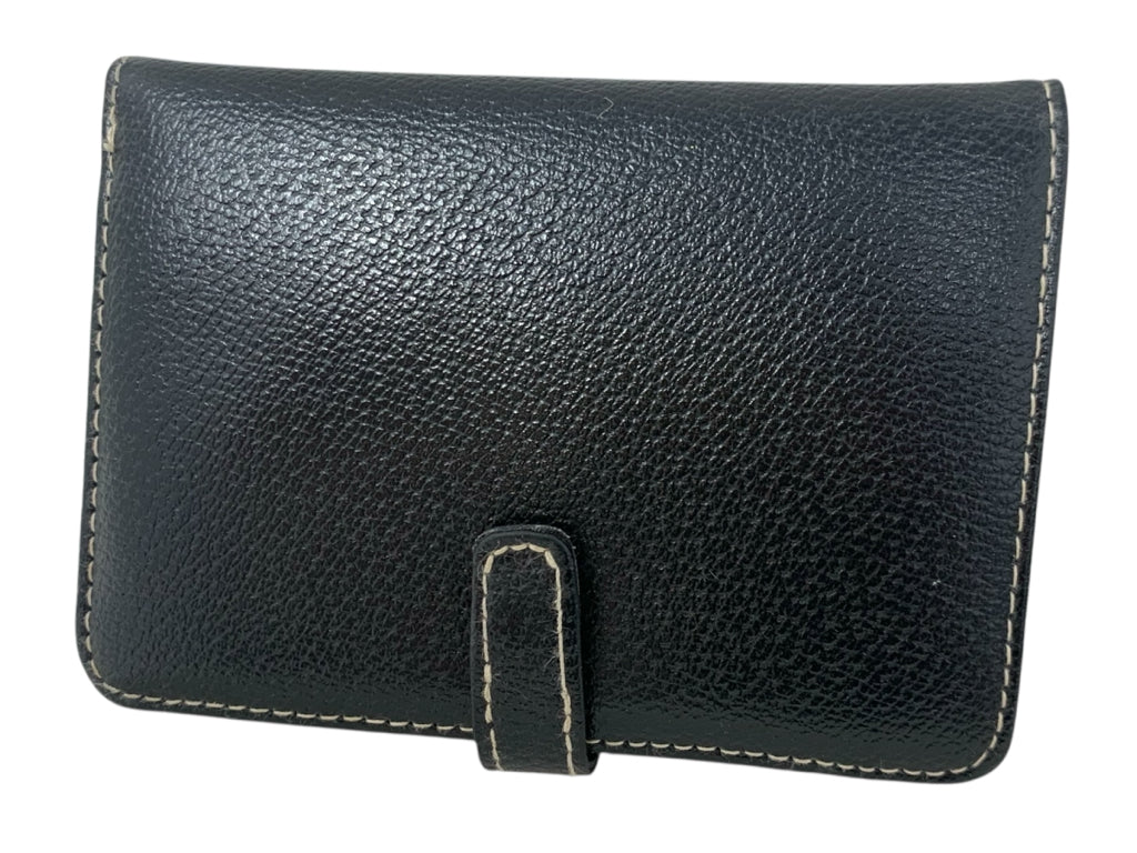 small WALLET W